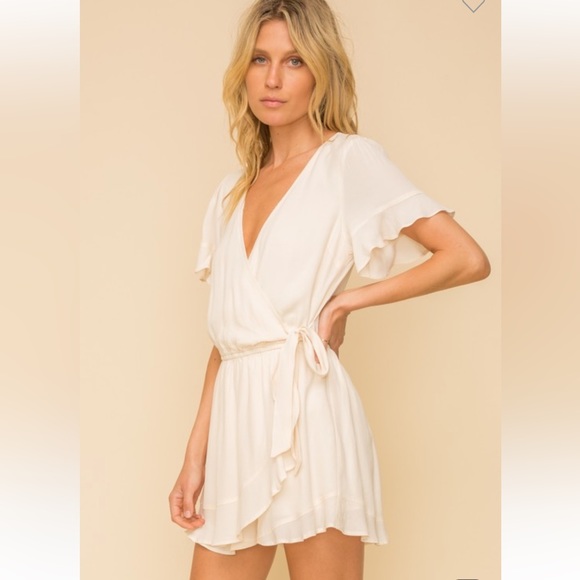 125. Romper Faux Wrap Ruffle Flutter Sleeve Cream - Picture 2 of 7